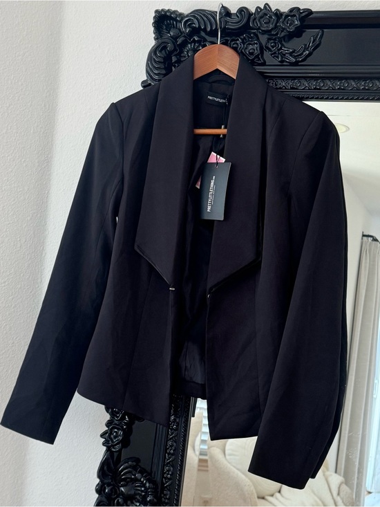 PrettyLittleThing Jackets & Blazers - PrettyLittleThing | Women’s Avani Cinched Black Blazer Suit Jacket